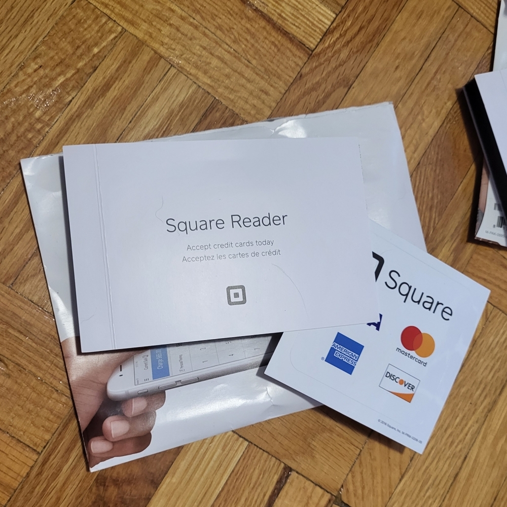 Square Reader - White